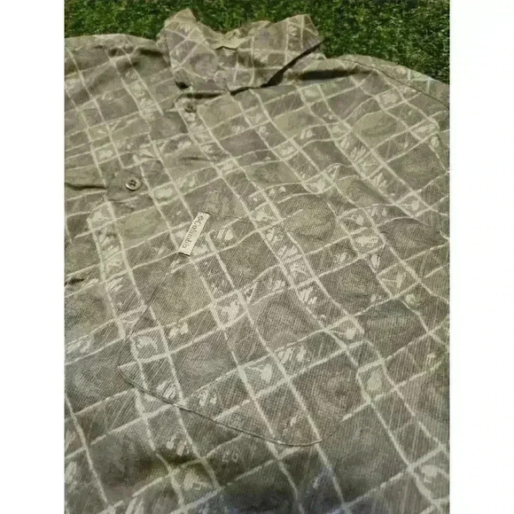 Columbia River Lodge Short Sleeve Button Down Shirt Fish Print AOP Men's XL - Picture 3 of 7